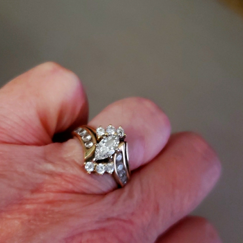Diamond ring..17 Diamonds w dramatic look..gold and gorg stones. ?s ask me!!??